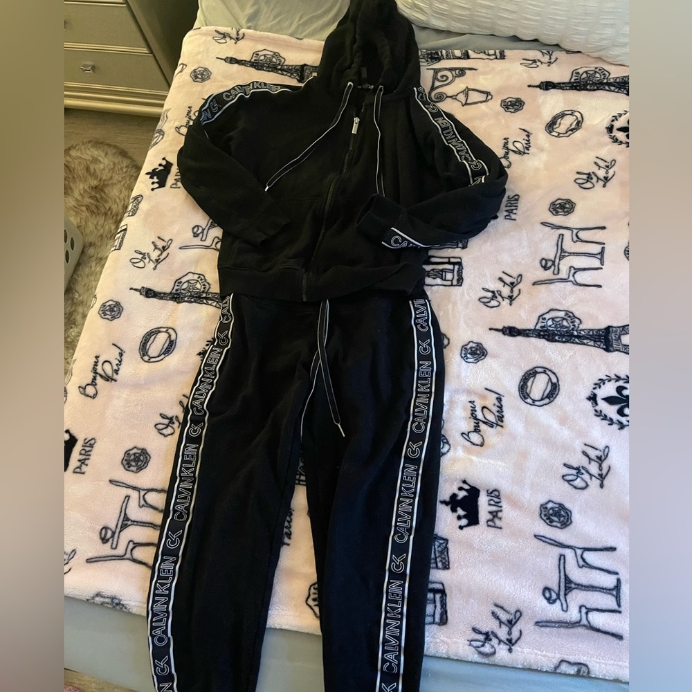 COPY - Calvin Klein Performance Sweatsuit